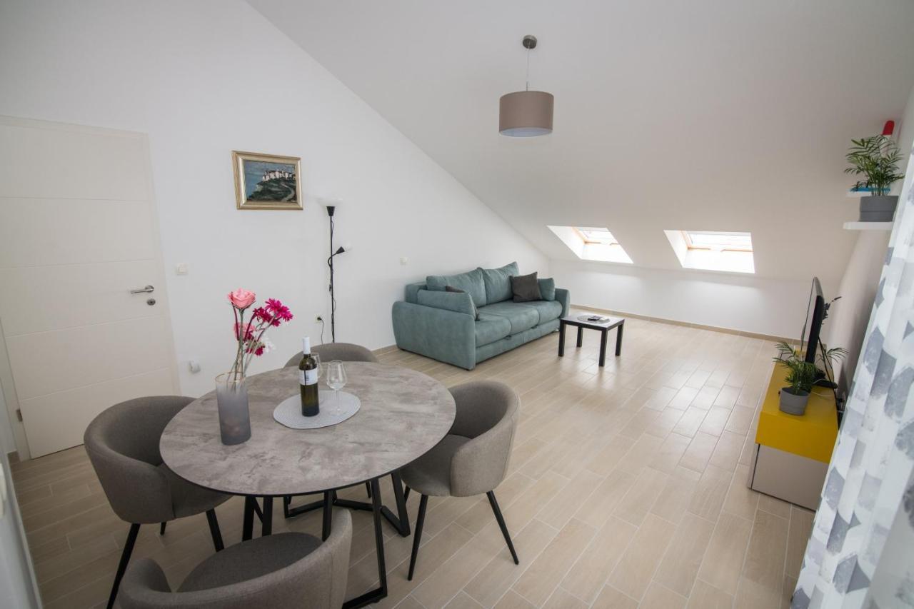 Apartment Skylight Kostrena Buitenkant foto